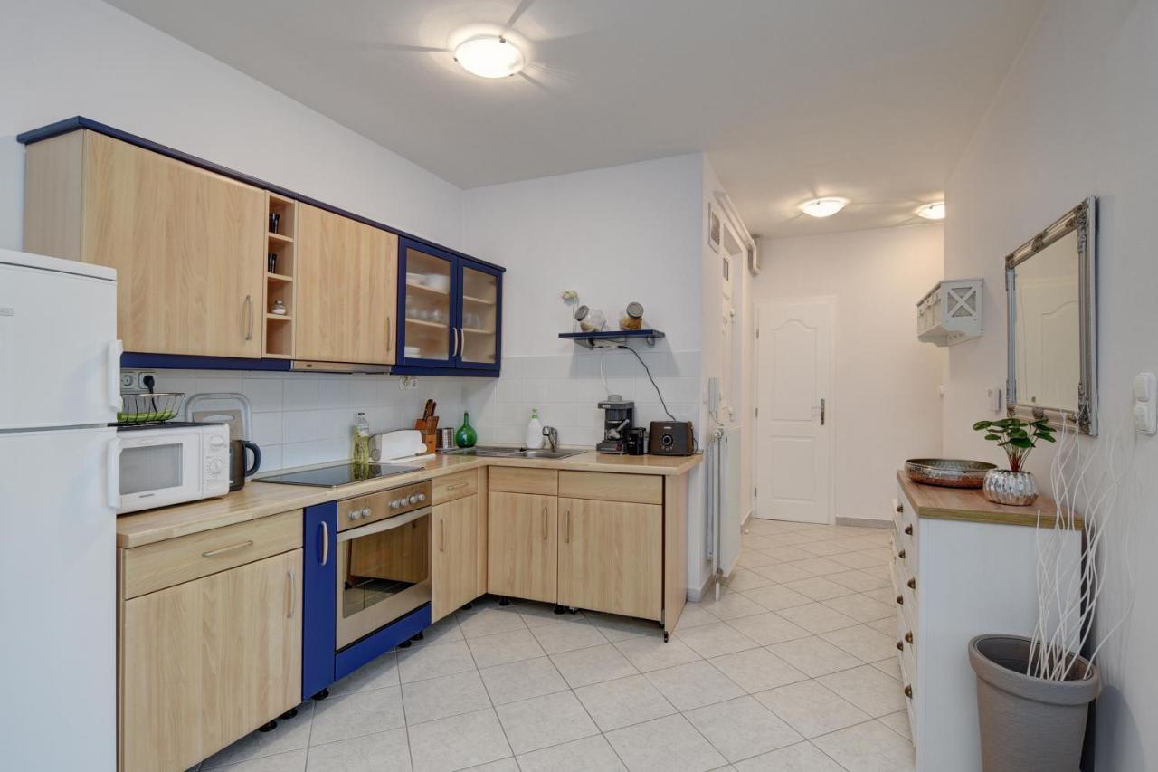 Bella Golden Beach Сиофок Екстериор снимка