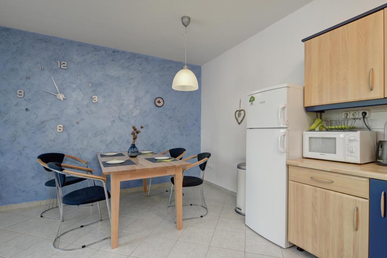 Bella Golden Beach Сиофок Екстериор снимка