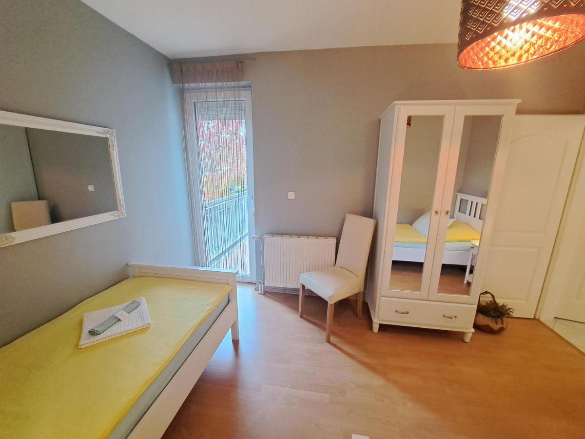 Bella Golden Beach Сиофок Екстериор снимка